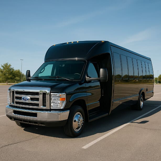 Queens Coach Bus Service 18 Passenger Minibus