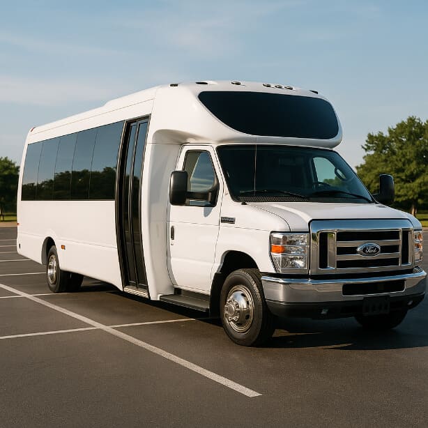Queens Coach Bus Service 20 Passenger Minibus