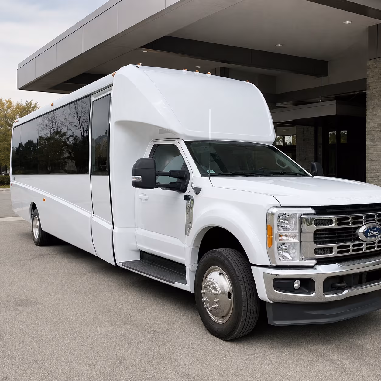 convention and conference shuttle buses between queens and the javits center