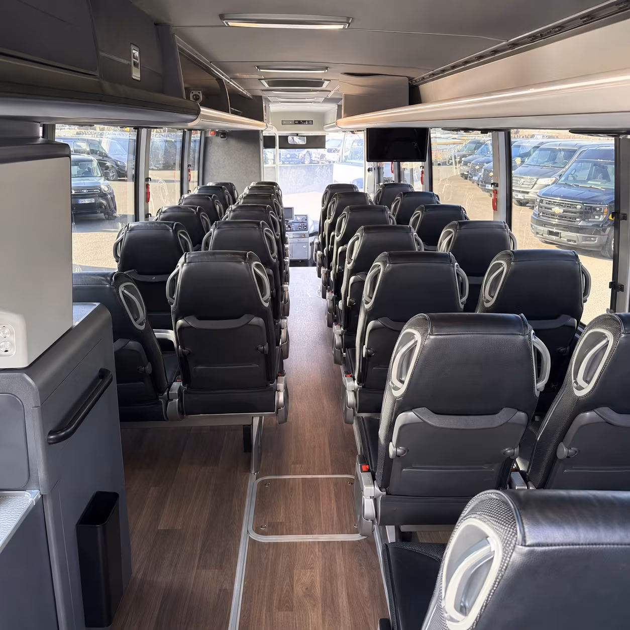 corporate and group retreats long distance bus service from queens