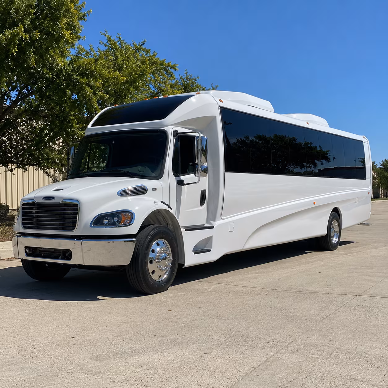 queens 18 passenger minibus