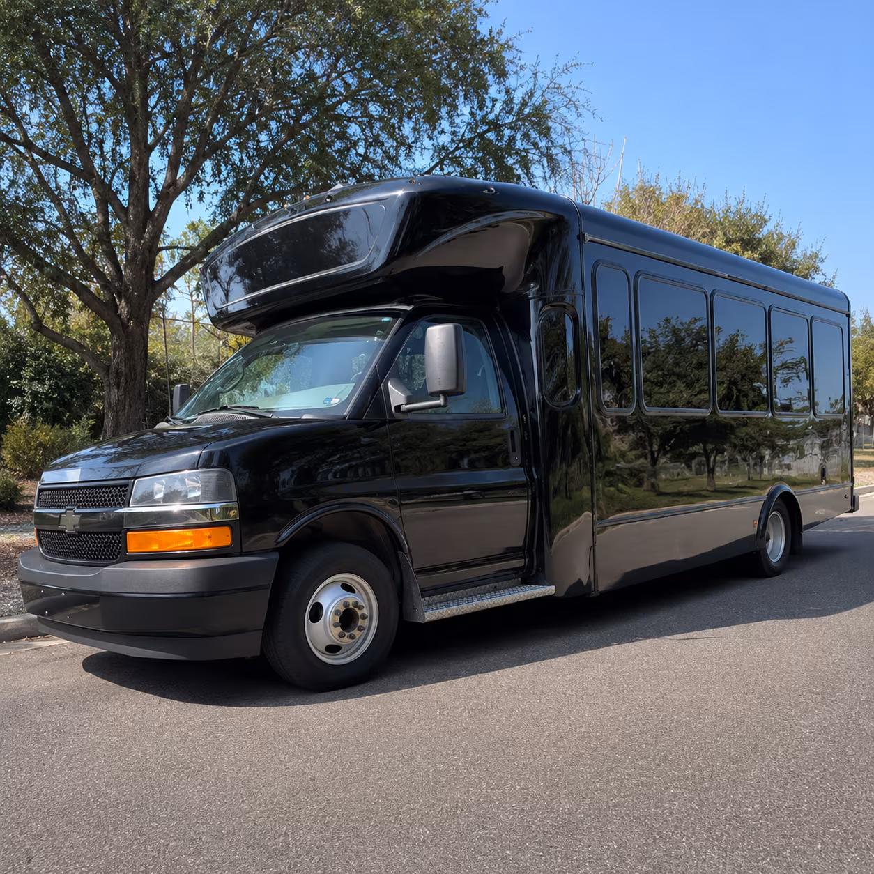 why rent using queenscoachbusservice com